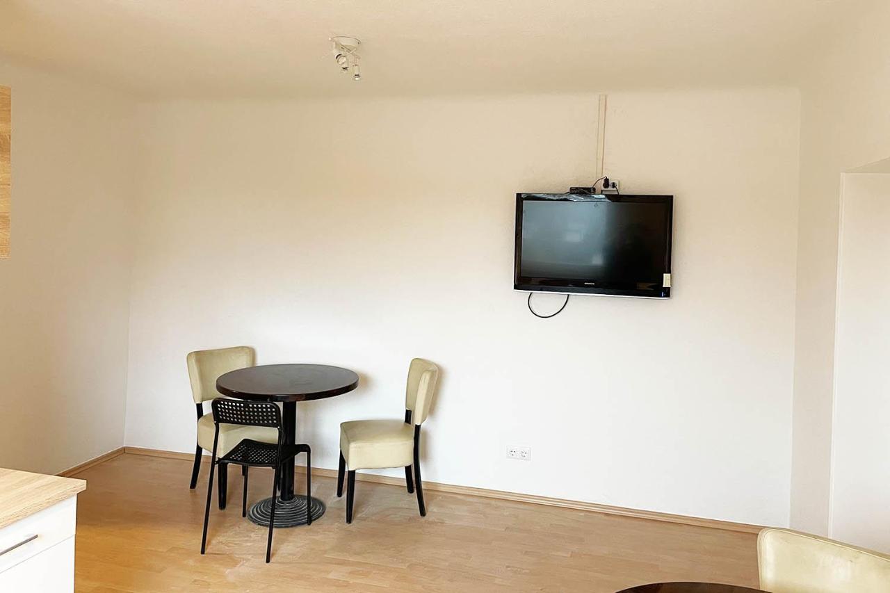 Cozy 2-Room Apartment Brühl Εξωτερικό φωτογραφία